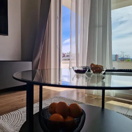 Moonlight And Sea Depth Апартаменти