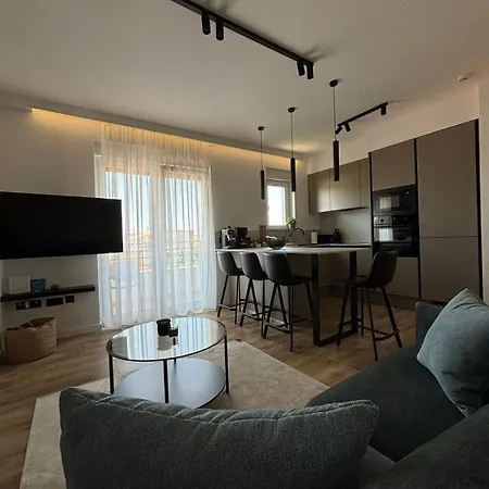 Апартаменти Moonlight And Sea Depth Задар