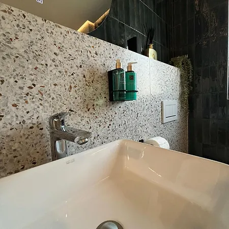 Moonlight And Sea Depth ザダル