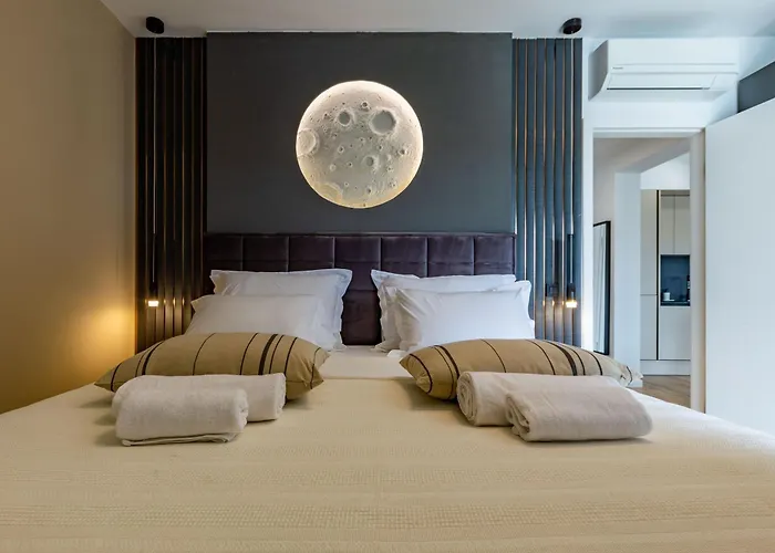 Apartment Moonlight And Sea Depth *